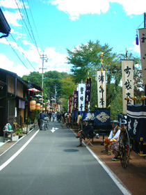 festival parade.jpg